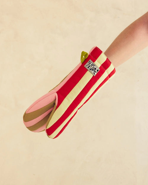 Dusen Dusen Quilted Oven Mitt | Ladybug Stripe