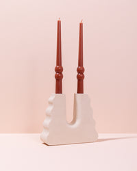 White wavy candle holder