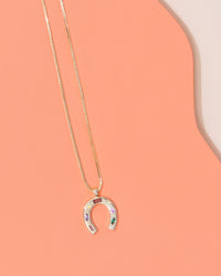 Junk Jewels Horseshoe Charm Necklace | Gold
